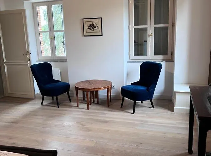 D'hotes Et Table D'hotes Domaine De La Terrasse Sas Et Anda Montauban فندق مبيت وإفطار *