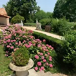 D'hotes Et Table D'hotes Domaine De La Terrasse Sas Et Anda Montauban B&B Lacourt-Saint-Pierre