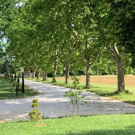 D'hotes Et Table D'hotes Domaine De La Terrasse Sas Et Anda Montauban 住宿加早餐酒店