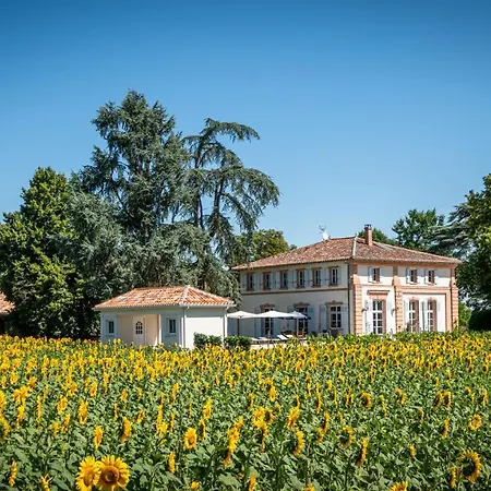 D'hotes Et Table D'hotes Domaine De La Terrasse Sas Et Anda Montauban Nocleg ze śniadaniem
